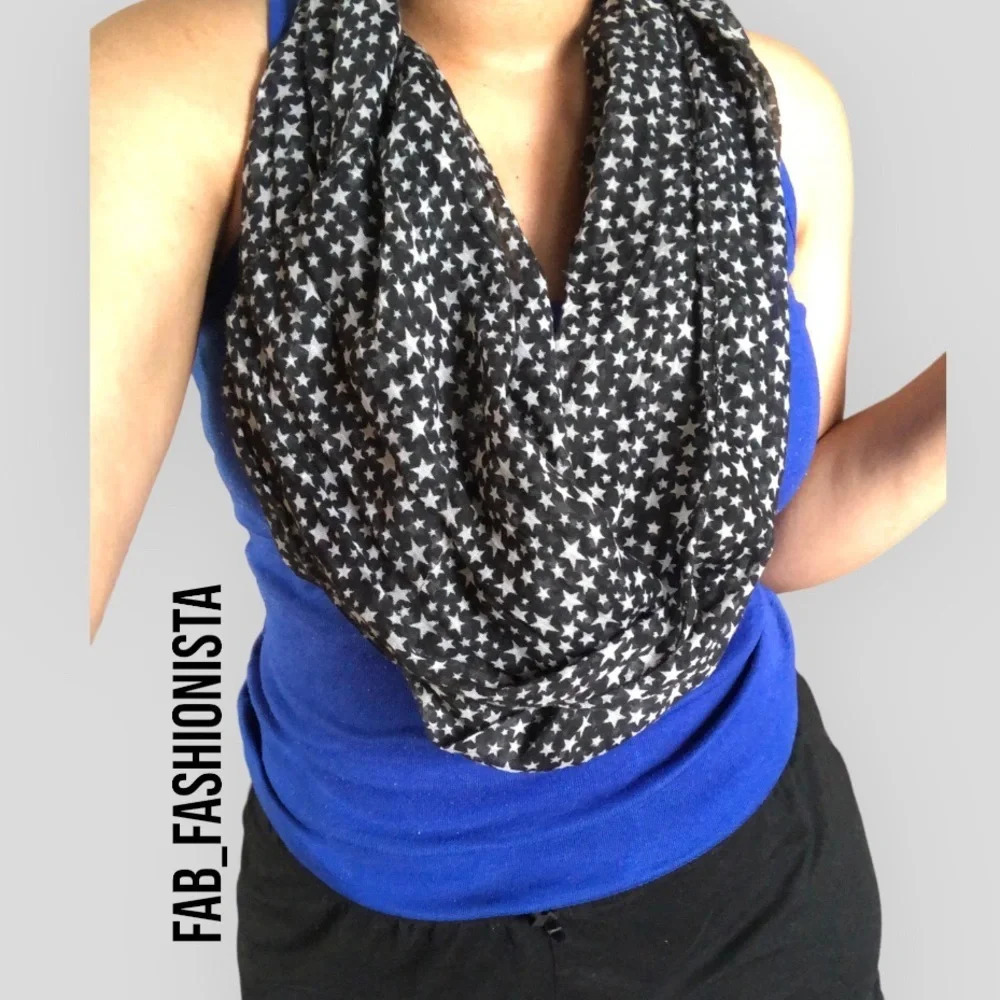 Stars Scarf - Picture 3 of 6